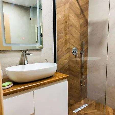 Beautiful - Lungomare -vlore-albania Apartment *